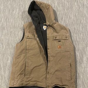 Men’s Carhartt vest with hood size XL.